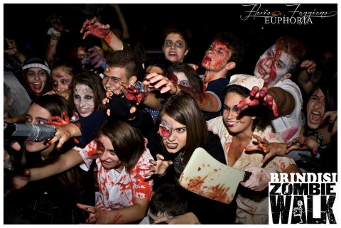 The Walking Dead: gli zombie arrivano anche a Bari, grazie a un corto