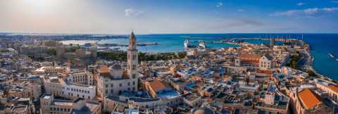 Decine di migliaia di disoccupati a Bari: come affrontare e risolvere questa crisi
