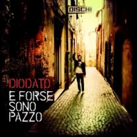 Bari, ''E forse sono pazzo'': showcase di Diodato alla Feltrinelli