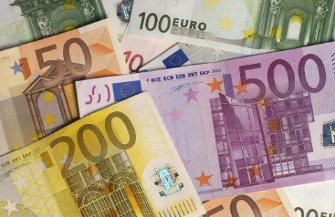 I promotori finanziari: �Svolgiamo un ruolo sociale, proteggiamo i risparmi�