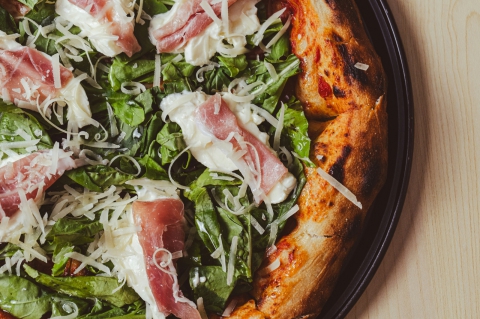 Come organizzare una pizzeria: dai forni pizza professionali agli altri aspetti