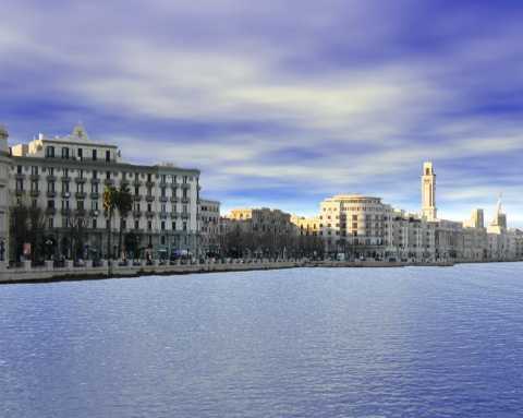 Bari: la nuova capitale del poker online in Italia?