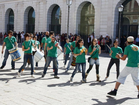 I percussionisti dell'A'SUrdD Batukada: �Ci ispiriamo al Brasile cercando l'originalit�