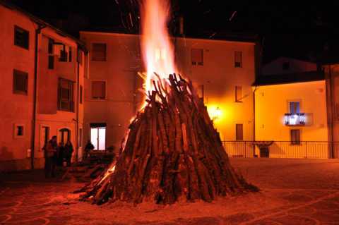 Concerti, fal e degustazioni: a Bitonto si celebra Sant'Antonio Abate