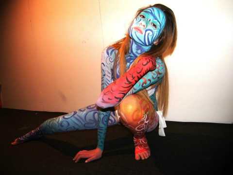 Il body painting, quando il corpo diventa una tela: Basta ascoltare le forme 