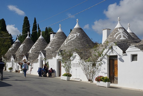 Alberobello: la Lonely Planet inserisce il paese dei trulli tra i 500 luoghi pi� belli del pianeta