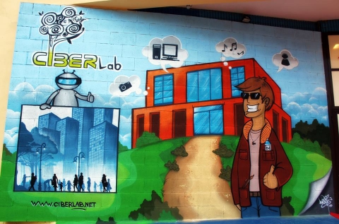 Valenzano, ecco il miglior graffito ''legale'': � Ciberwall