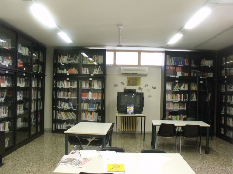 Biblioteche di quartiere: 15mila di libri, ma nessuno li pu� leggere
