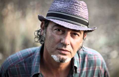 Bari, Feltrinelli: Luca Carboni presenta il suo ultimo album 