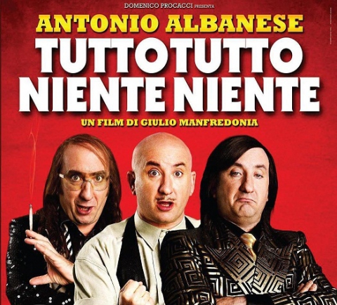 Film. Tutto tutto niente niente, Albanese si fa in tre ma non convince