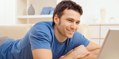 Maschio, di mezza et�, ''pomeridiano'': ecco chi � lo smanettone italiano