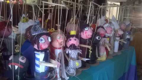Le marionette, la storia della ''barese'' Ivana e del suo teatro mobile