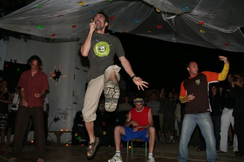 Le ''air band'', suonare senza strumenti: �Facciamo finta, ma ci vuole tecnica�