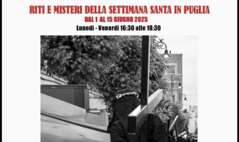 Bari, la mostra fotografica ''Riti e misteri della settimana santa in Puglia''