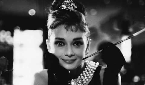 Bari, Feltrinelli: Margherita Lamesta Krebel presenta il suo libro su Audrey Hepburn