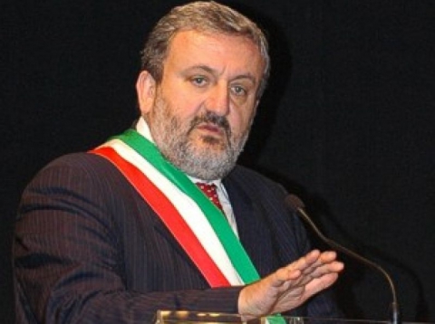 Protesta musicisti, dietro-front di Emiliano: �La polizia non interverr�