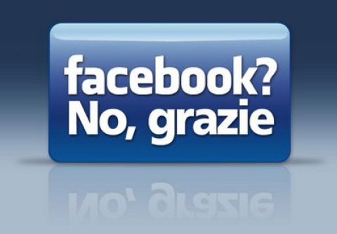 Facebook, c'� chi dice no: poca privacy in un mondo fatto di finzione