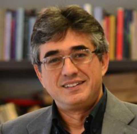 Bari, incontro con Oscar Iarussi al Caff d'arte Dolceamaro
