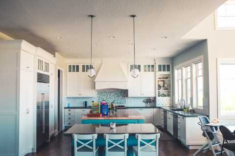 Cucina senza pensili: il design che rivoluziona la tua casa