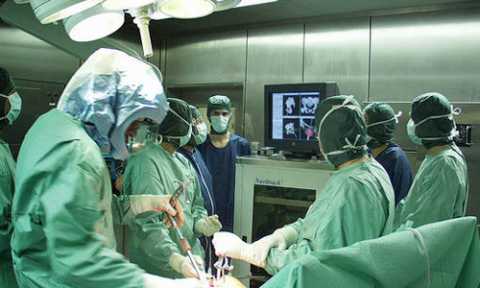 Policlinico, interventi chirurgici in 3D per gli studenti di medicina