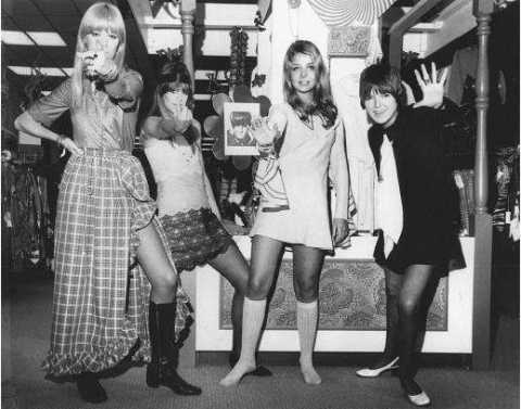 Bari, musica e costumi degli anni 60 e 70 protagonisti con i Vintage project trio alla Vallisa