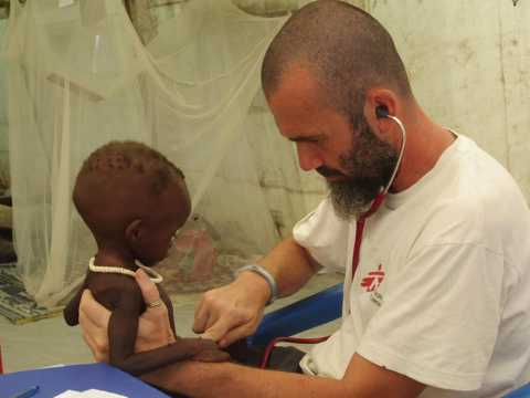 Bari, Roberto Scaini di Medici senza frontiere alla presentazione di ''Intoccabili''