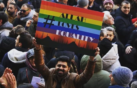 �Allah ama i gay�: attivista musulmano rompe il silenzio sull'omofobia islamica
