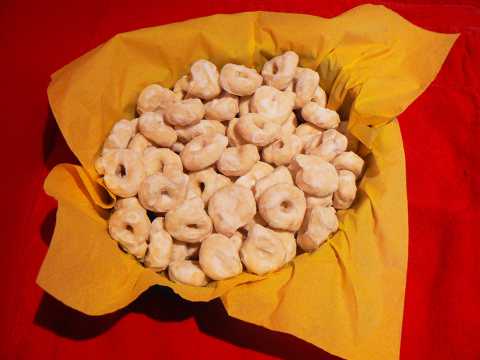 Gli ''occhi di santa lucia'', il dolce natalizio che Bari sta dimenticando