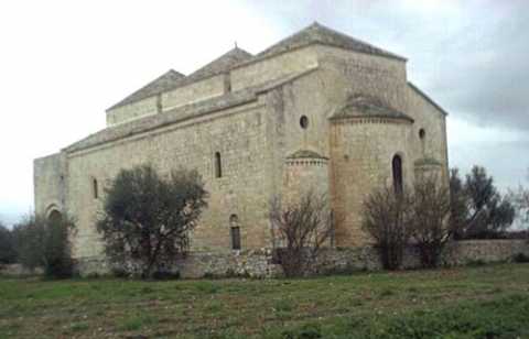 Valenzano: chiese antiche, tunnel sotterranei e amori proibiti. La leggenda