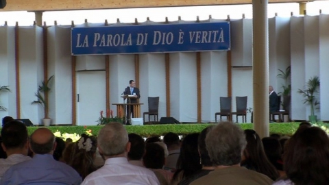 Testimoni di Geova, in 4mila a Bitonto: «Ci criticano i frustrati»