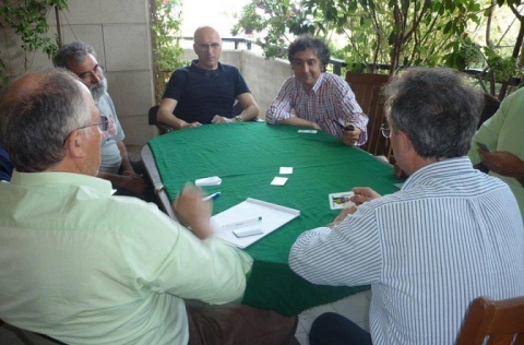 Bari, il ''circolo del tressette'': �Non vogliamo far morire la tradizione�