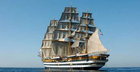 Bari, visite gratuite a bordo del veliero Amerigo Vespucci: ecco gli orari