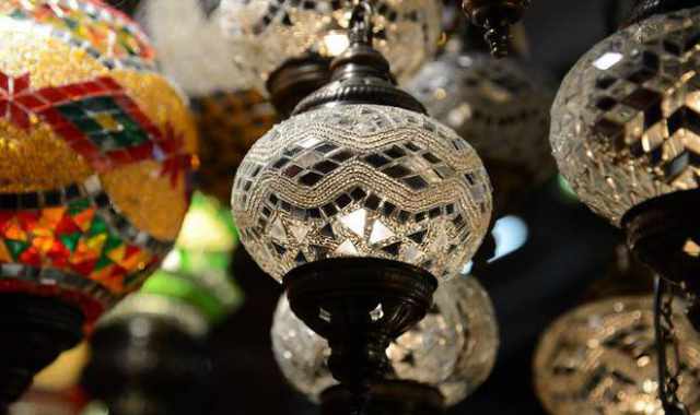 Bari, 10 botteghe del centro storico aperte fino a tarda sera per le feste natalizie
