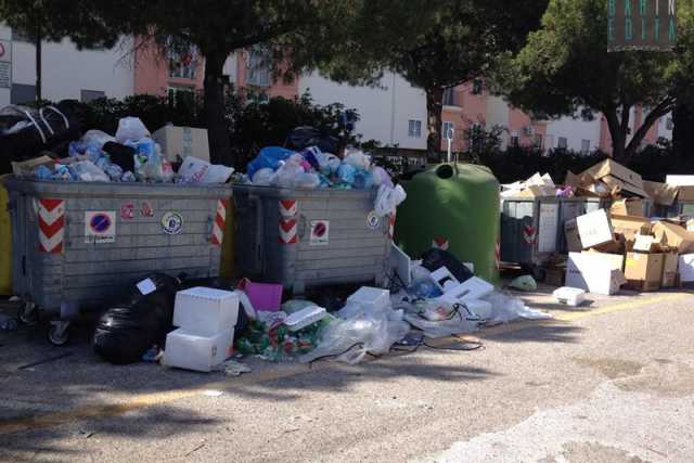 Campus, rifiuti ovunque: �Raccolta insufficiente e studenti incivili�
