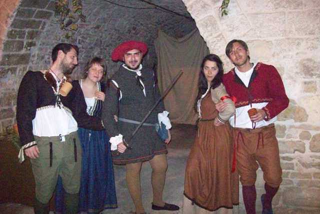 A Bitetto rivive il medioevo: mestieri, giochi e personaggi di 700 anni fa