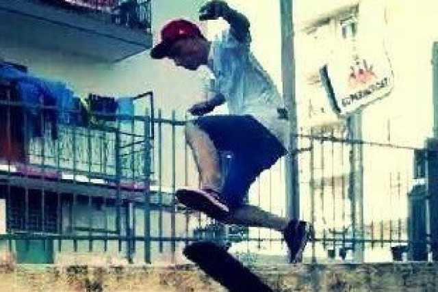 Gli skaters baresi: �Siamo ragazzi di strada, ma c'� chi ci chiama vandali�