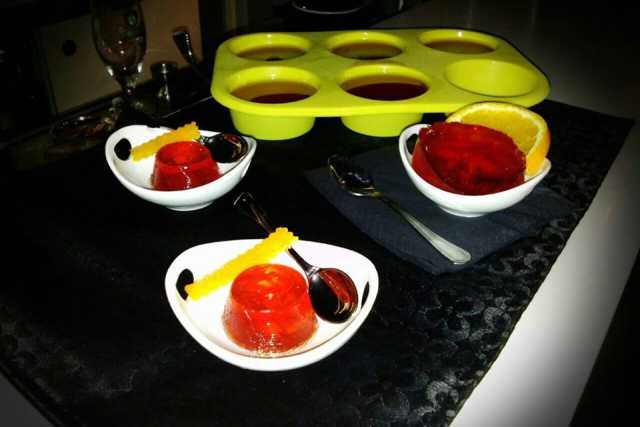 I cocktail molecolari: quando il Negroni si mangia con il cucchiaino