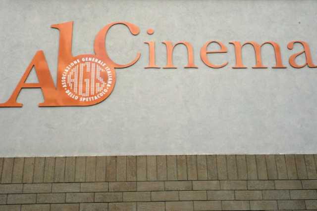 Il cinema all'ombra delle multisale/2: la storia di Esedra e ABC
