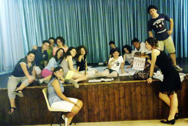 ''Fatti di sogni'': a Barletta una compagnia di teatro under 25