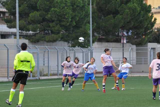 Scuole calcio e successi sportivi: il "pallone" al femminile � realt�