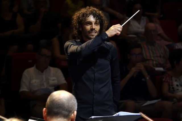 I giovani direttori d'orchestra baresi: �In Italia nessuno ti d� la bacchetta in mano�