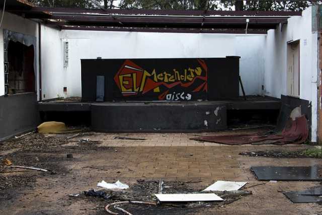 La triste fine della prima discoteca del barese: ora ''El Merendero'' � una discarica