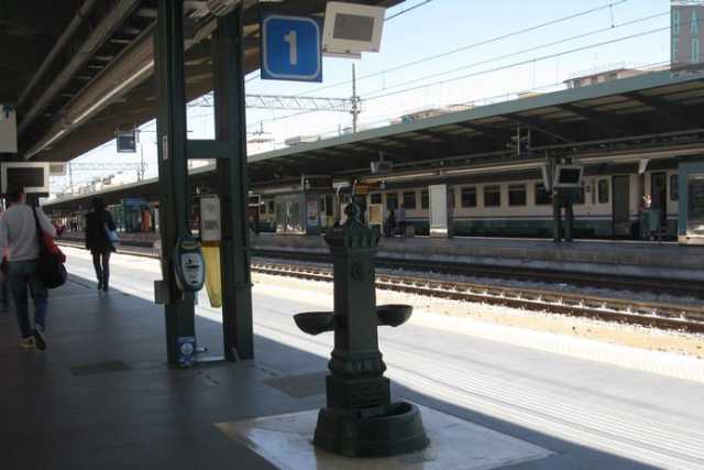 Coronavirus, in Puglia treni e bus extraurbani con orari ridotti