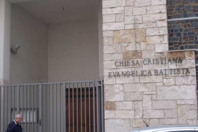 I protestanti a Bari: tante chiese, pochi fedeli. Ma c'� il fenomeno ADI