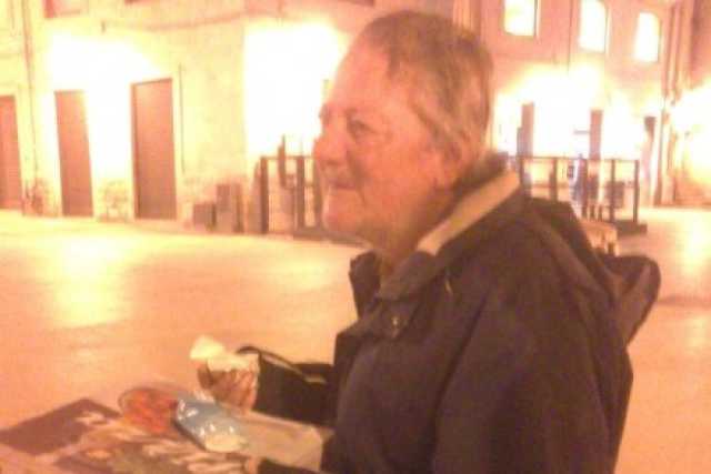 Michele di Bari vecchia ancora aggredito: �Ma sorridiamo, che la vita � bella�