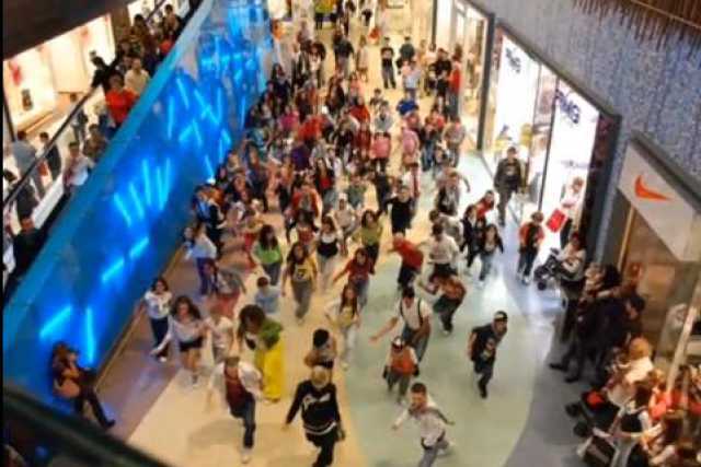 Flashmob, da New York anche a Bari: come nasce il fenomeno