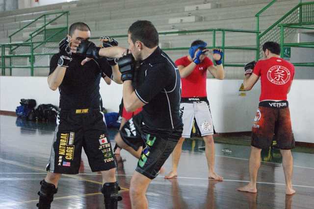 L'Mma, lottare in gabbia usando mille colpi: �Ma seguiamo la legge del samurai�