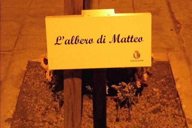 San Cataldo, la comunit� si stringe attorno al piccolo Matteo