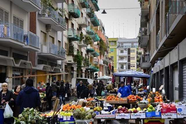 Bari, la vecchia San Pasquale: tra strette strade, palazzi colorati e cinema abbandonati