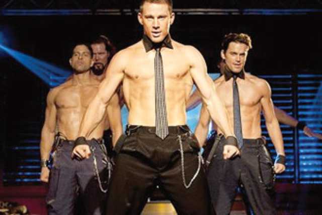 Film. Magic Mike: tutto fisico e niente arrosto 